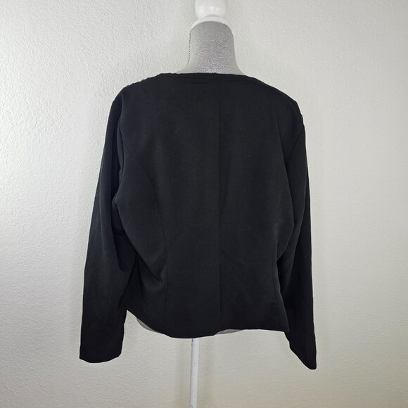 Torrid Black Studded Open Front Blazer Size 2 - Picture 6 of 10